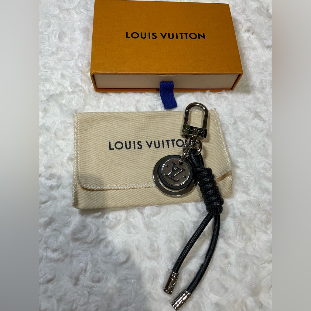 Louis Vuitton Damier Graphite Rope Key Holder